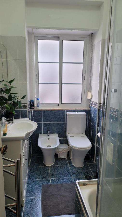 Room Atalaia- Ideal For Single Lisboa Exterior foto